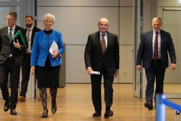 Christine Lagarde e Luis de Guindos, presidente e vice-presidente do BCE, respetivamente. | Foto: BCE/ Andrej Hanzekovic