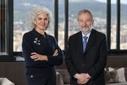 Amparo Moraleda e Tomás Muniesa, respetivamente vice-presidente e presidente do CaixaBank | Foto: Caixabank Amparo Moraleda e Tomás Muniesa, respetivamente vice-presidente e presidente do CaixaBank | Foto: Caixabank