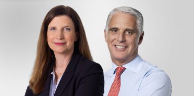 Bettina Orlopp, CEO do Commerzbank, e Andrea Orcel, CEO do UniCredit | Foto: Commerzbank e UniCredit, editada por Rigby Ciprião, Jornal PT50