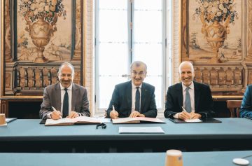 Álvaro Santos Pereira, governador do BdP, François Villeroy de Galhau, governador do Banque de France, e Martin Kocher, governador do Oesterreichische Nationalbank | Foto: Linkedin BdP