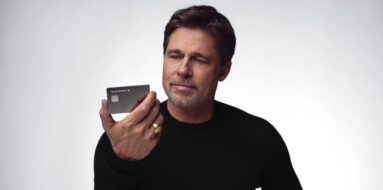 O ator Brad Pitt protagoniza a nova campanha da Trade Republic/Foto: Trade Republic