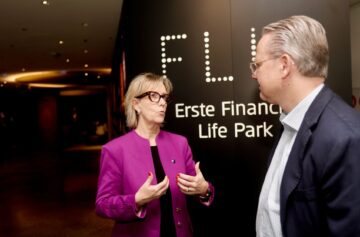 Maria Luís Albuquerque Comissária dos Serviços Financeiros Foto Linkedin