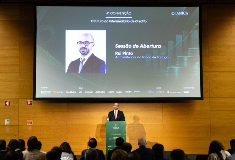Rui Pinto administrador do Banco de Portugal na 4ª Convenção da ANICAFoto Melissa Dores