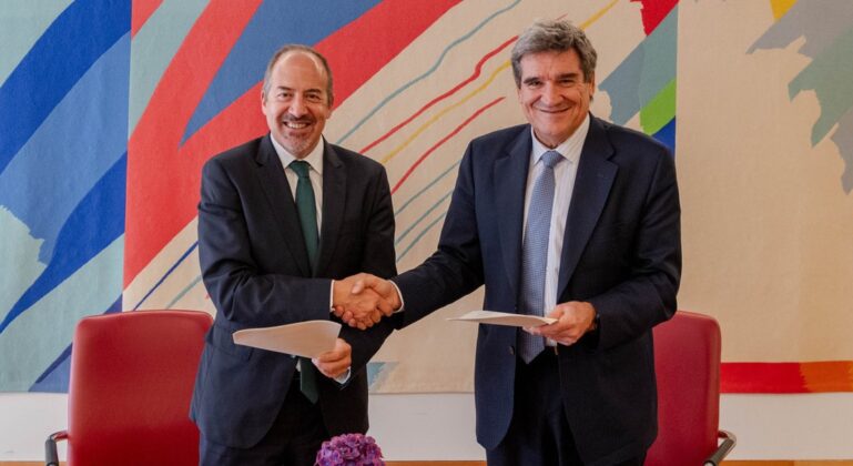 Álvaro Santos Pereira governador do BdP e José Luis Escrivá governador do BdE | Foto Banco de Portugal
